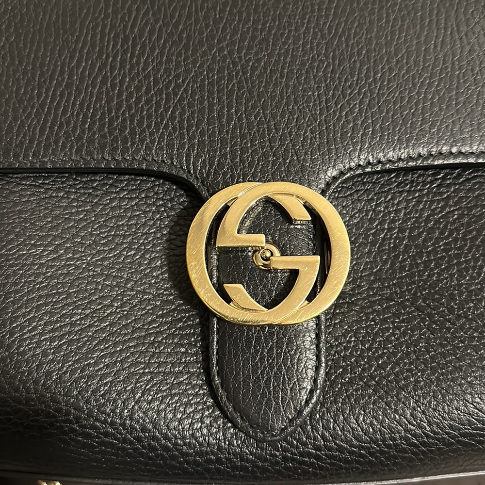 Authentic Gucci Interlocking Clasp bag. - Picture 5 of 7